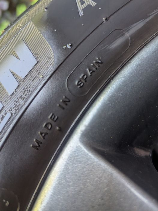 шини  205 55 16 Michelin alpin 6