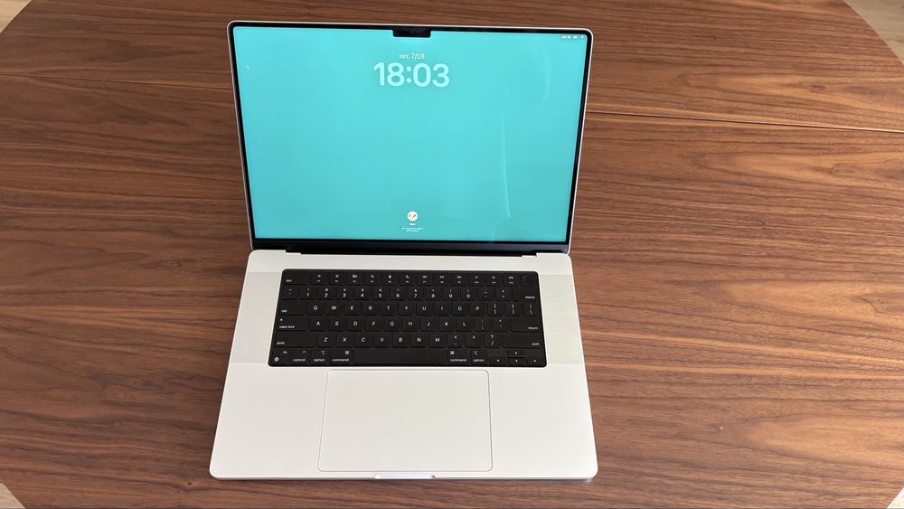MacBook Pro 16” (2021) - M1 Pro, 16GB RAM - Excelente Estado