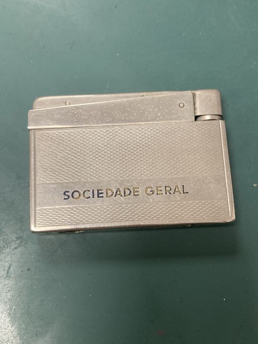 Isqueiro Karl Wieden