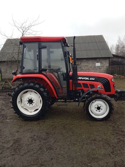 Продам трактор ЛОВОЛ ТВ454