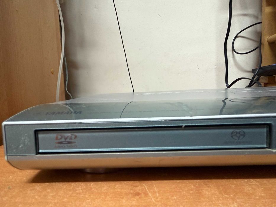 Odtwarzacz CD/DVD Amplituner Yamaha DVR-S300