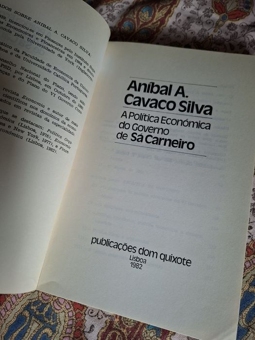 A Política Económica do Governo de Sá Carneiro - Cavaco Silva