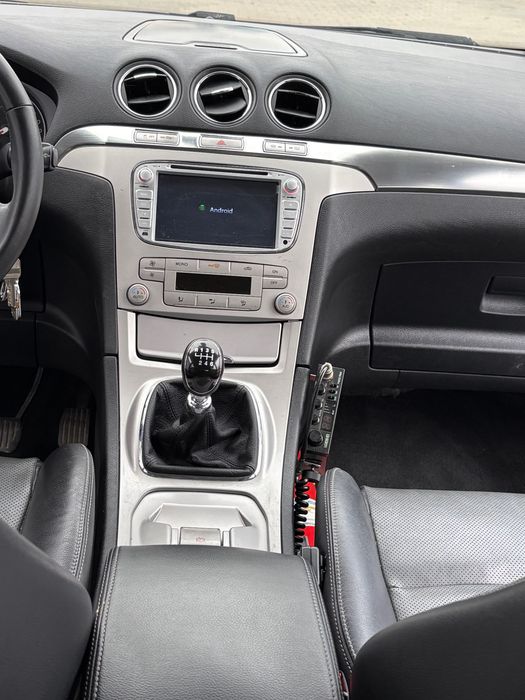 Auto osobowe Ford