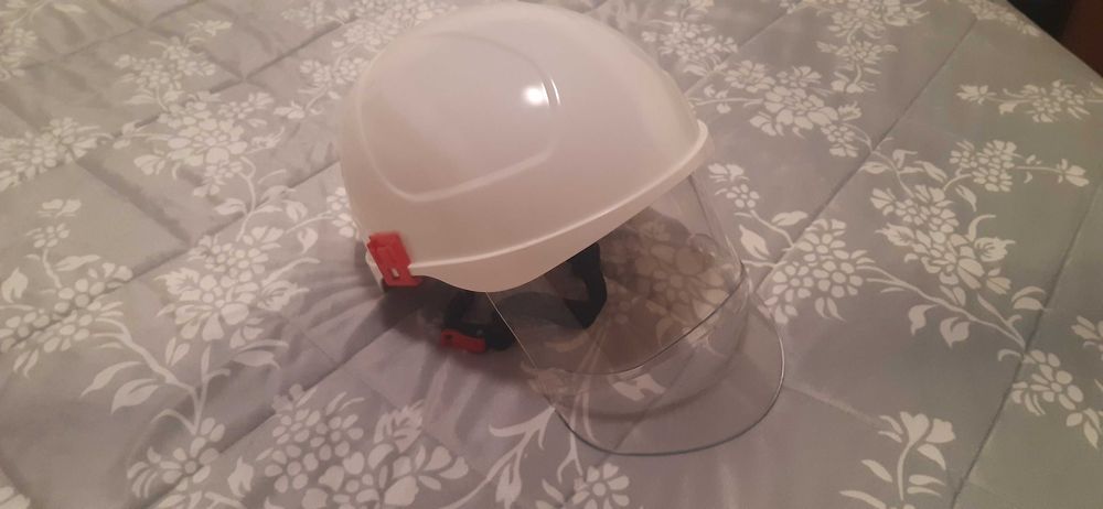 Capacete protecção com viseira