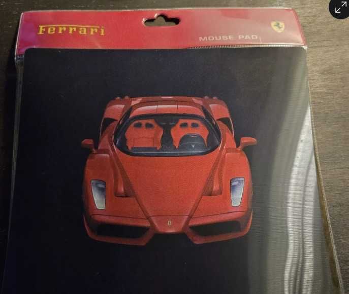 Tapetes de rato oficiais ferrari, enzo ferrari e ferrari california