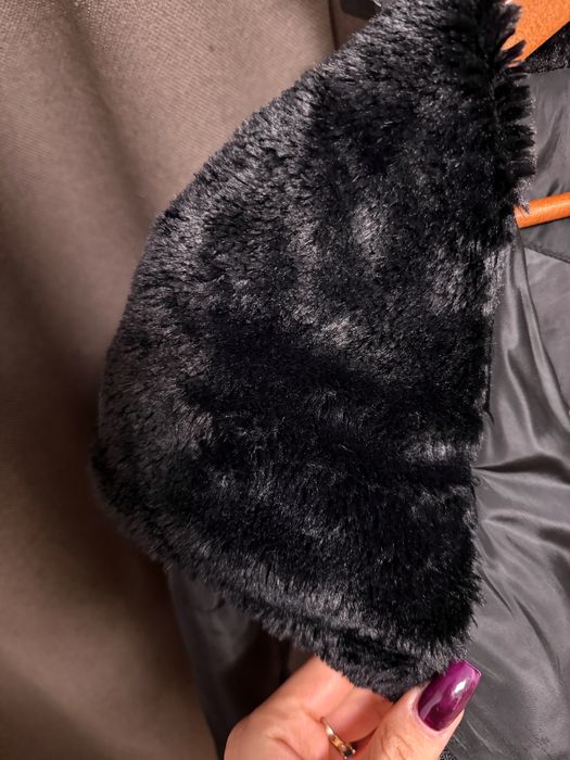 Осіння куртка з хутром