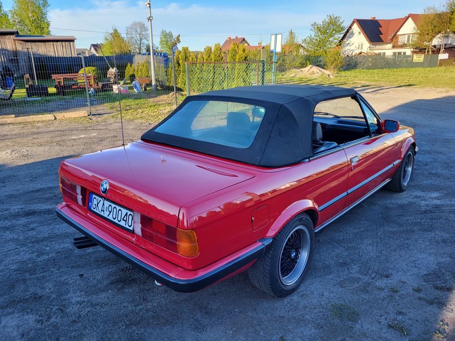 BMW E30 320i wąska