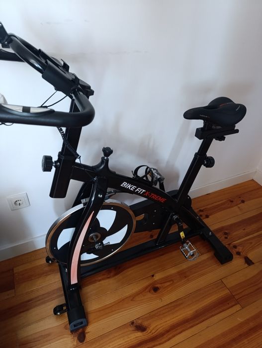 Bicicleta spinning como nova
