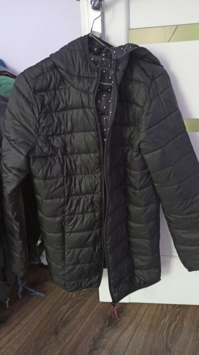 Жіноча курточка на сінтапоні