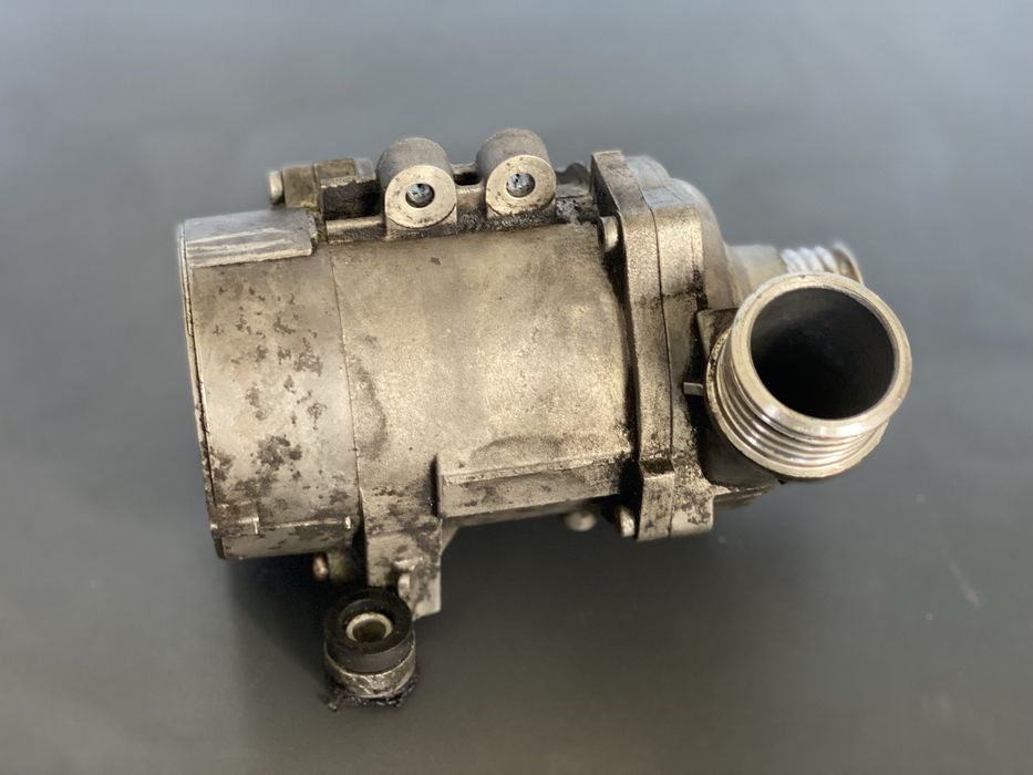 Водяна помпа BMW E60 E61 E90 E91 N52 2.5 3.0 Бензин Помпа Е60