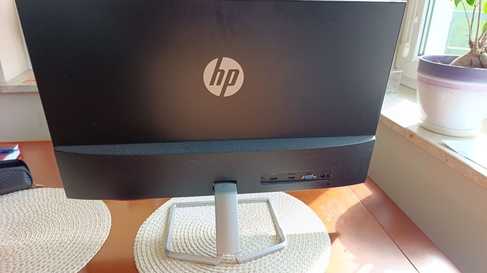 Monitor HP 27f , stan bardzo dobry
