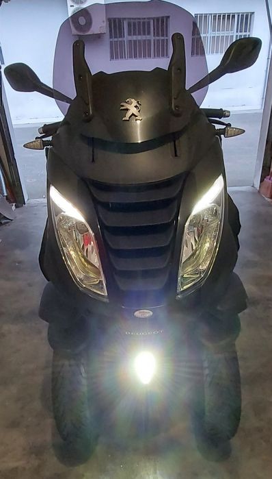 Peugeot Metropolis Black Edition