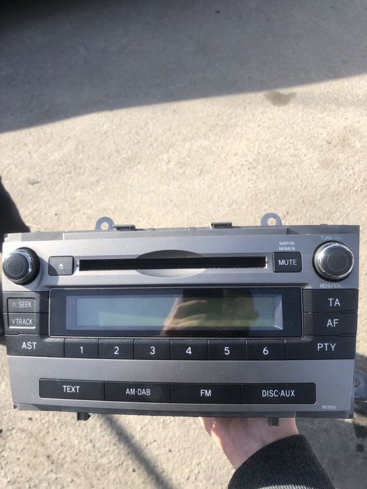 Продам магнитолу