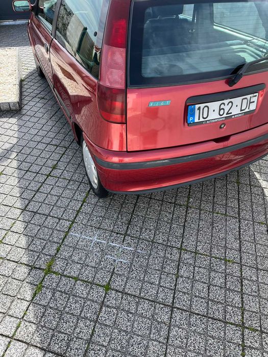 Fiat Punto 6 speed 1108 cc 54 cv gasolina 184000 km em ótimo estado