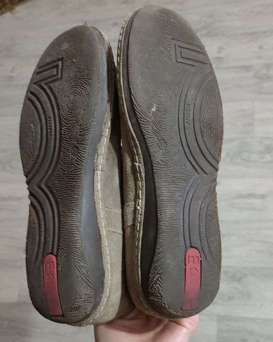 Демісезонні чобітки жіночі (замша, р.37)