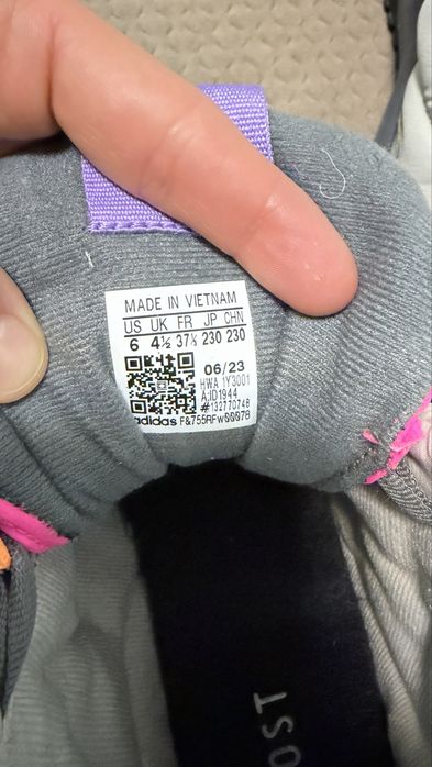 Зимові кросівки adidas continental