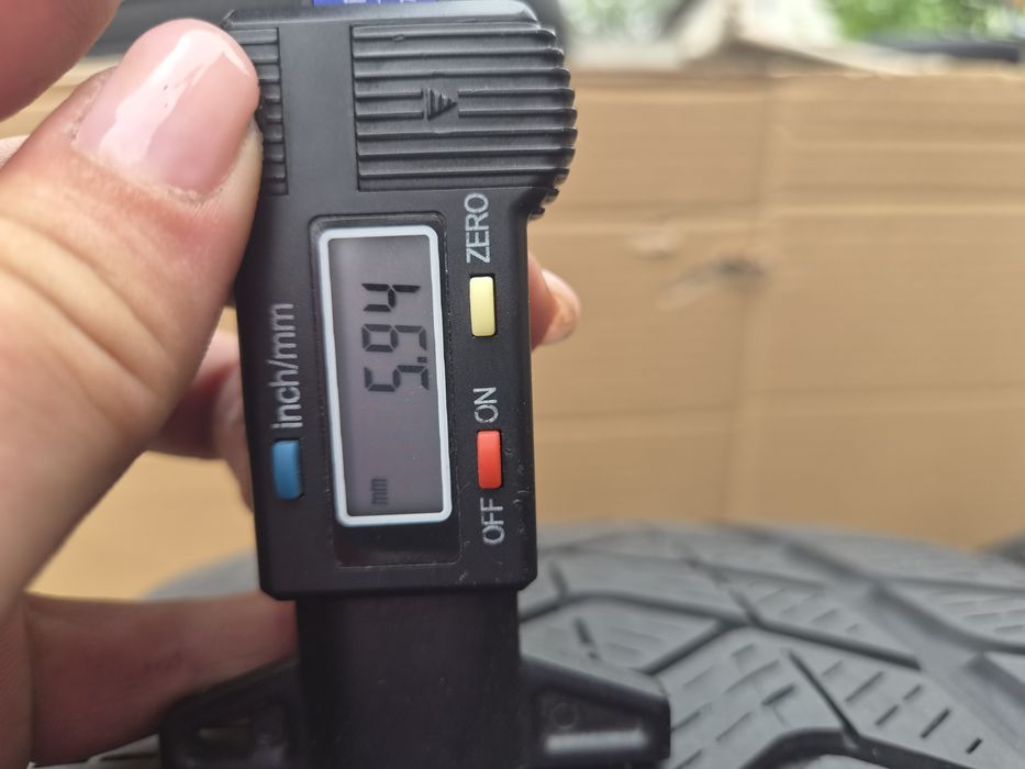 Opony 2 sztuki Pirelli Scorpion Winter  245/45 R20 (2018r)