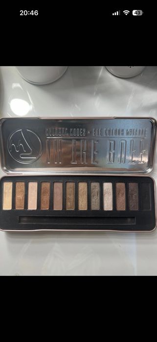 Paletka cieni W7 In The Buff Natural Nude