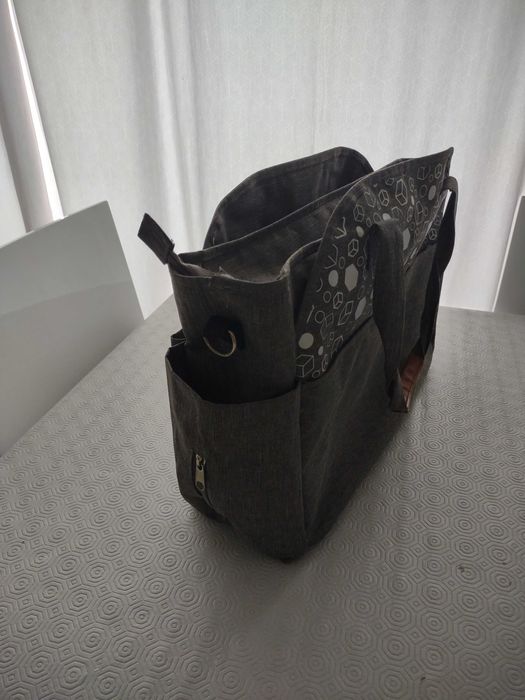 Bolsa maternidade muito utilizada na maternidade.