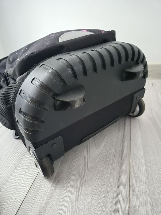 Plecak tornister na kółkach