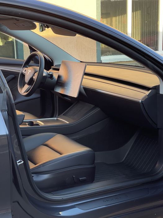 Tesla model 3 Perfomance 2021/08 rest