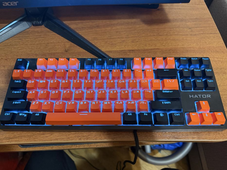 Продам Hator Rockfall 2 Mecha Signature Edition