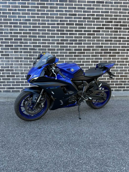 Yamaha R7 Akrapovic Azul 2022 - Muito Estimada