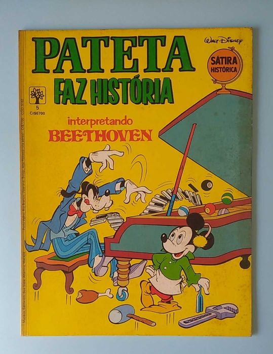 Pateta faz História, formato A4, 2 livros 5€ cada ver as duas fotos.