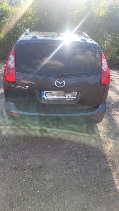 Mazda 5 мінівен