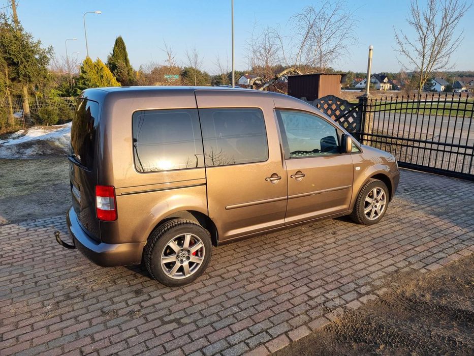 Volkswagen Caddy 2K 1.9 TDI wersja 5 osobwa , Hak