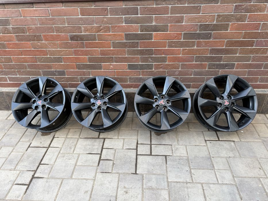 Диски r18 5*114,3*j8 dia67,1