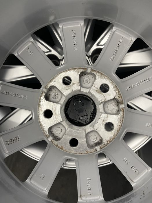 Диски R16 5x112 Et40 7J. Volkswagen Passat B8 B7 B6 Jetta Golf Touran Caddy Tiguan CC Audi A3 A4 Skoda Kodiaq Karoq Octavia A8 A7 A5 Superb