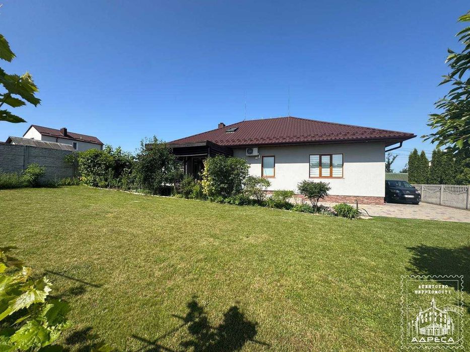 Добротний цегляний будинок в передмісті Рівного (село Бармаки)