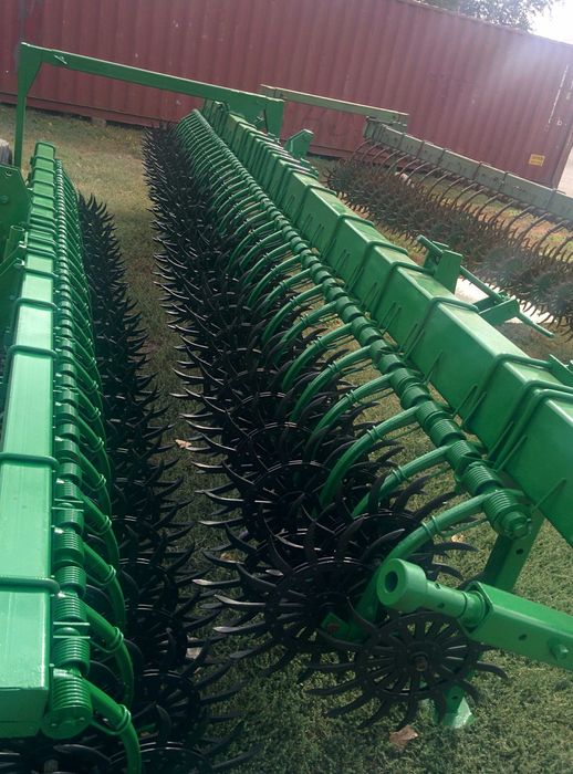 Борона-мотыга ротаційна John Deere 400 4,6/ 6/ 9/ 12 м.