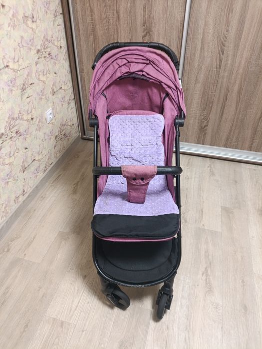 Продам прогулочную коляску