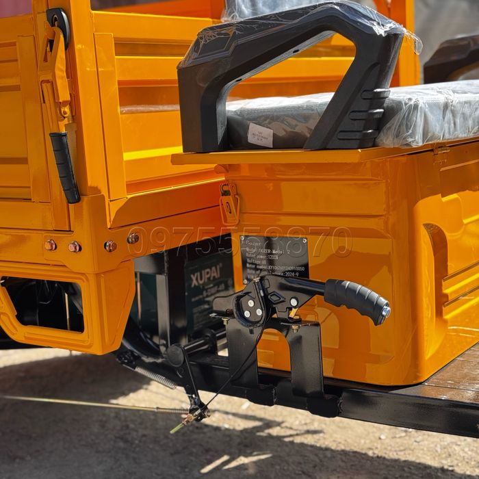 Електричний вантажний трицикл Dozer 1200W