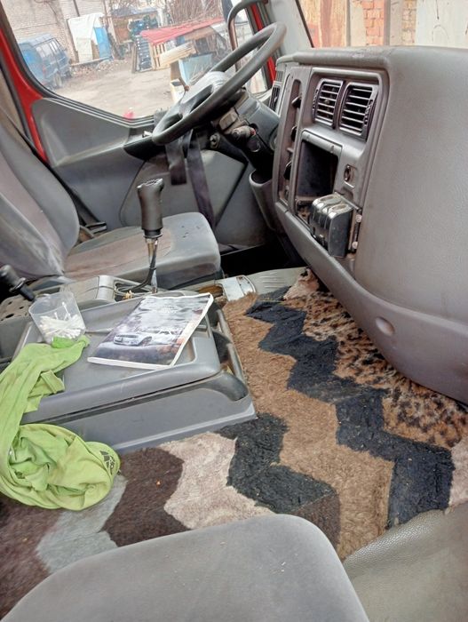 Продам Рено премиум 2005