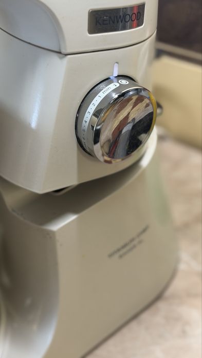 Kenwood titanium chef baker XL. Кухонна машина kenwood