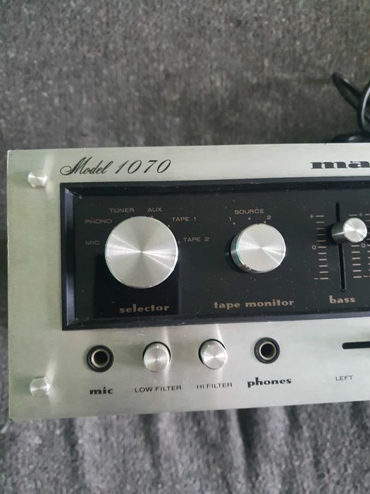 Підсилювач Marantz 1070