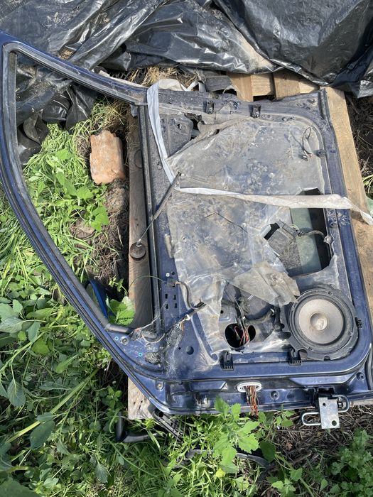 Шкода Октавія Тур хетчбек 2001 року розборка дверей