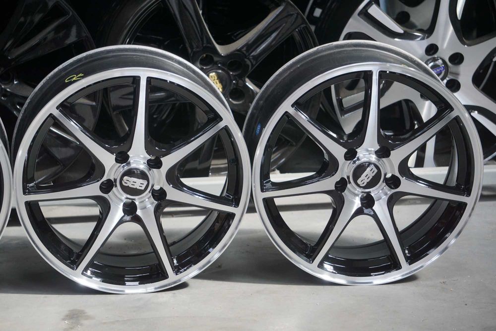 Alufelgi CMA 5x112 7Jx17 et42 cb66,6 pierscien na 57,1, czarne i CNC