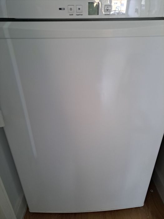 Arca Congeladora Vertical Liebherr (3 Gavetas)