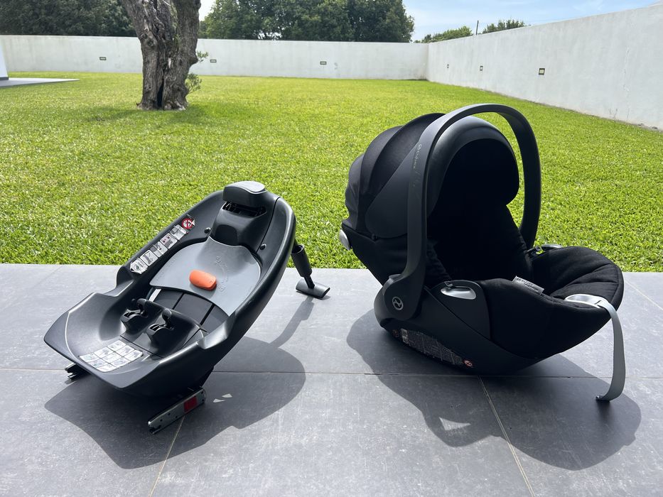 Cadeira Auto Cybex Cloud Q Plus black + Base ISOFIX Q-Fix
