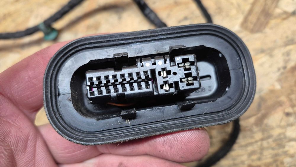 AUDI A4 B6/B7 (8E)-CABLAGEM ORIGINAL PORTA TRÁS DIR. e ESQ. EXCELENTE