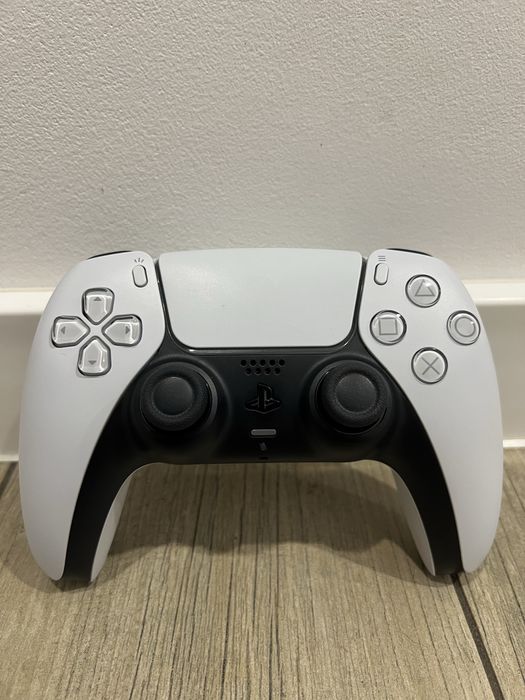 Playstation 5 + gry