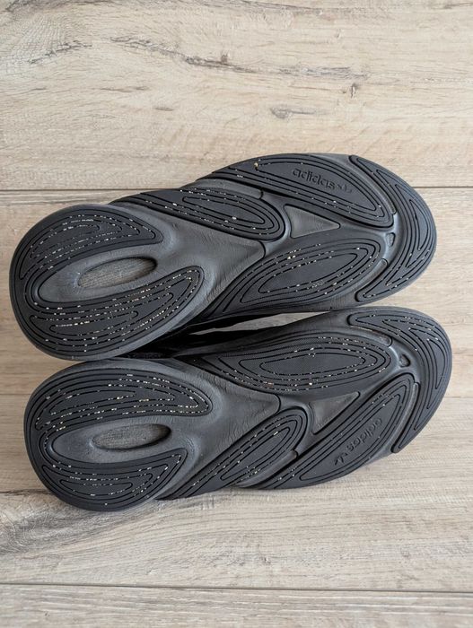 Кроссовки б/у Адидас  Adidas Ozelia 44 р 28.5 см
