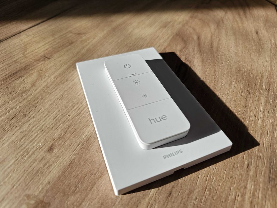 Philips Hue Dimmer Switch V2 – Inteligentny Przełącznik Używany