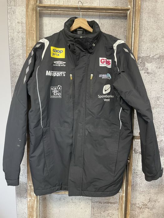 Czarna kurtka Umbro używana L