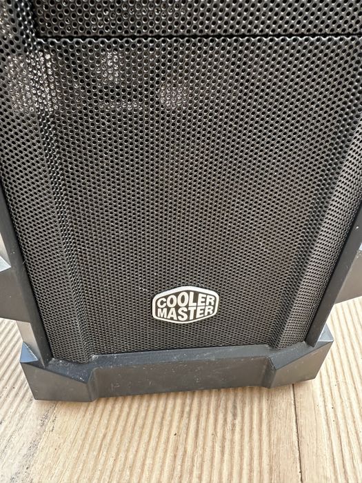 Caixa de Computador - Cooler Master