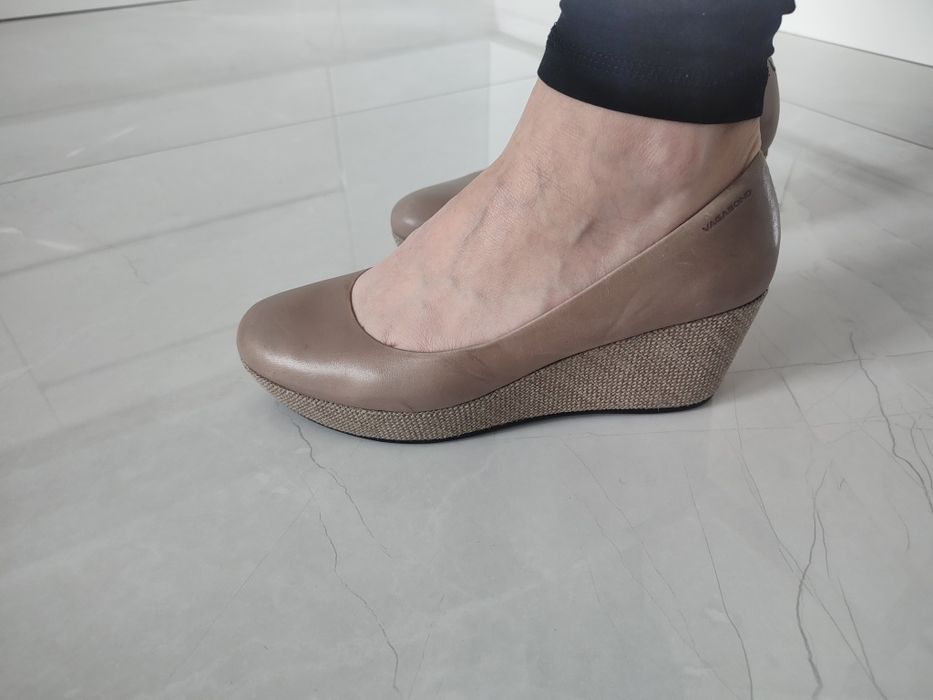 Vagabond buty półbuty na koturnie skóra naturalna